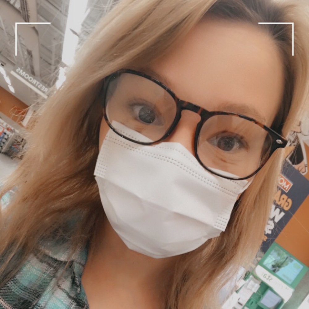 Meet your Posher, Kayla